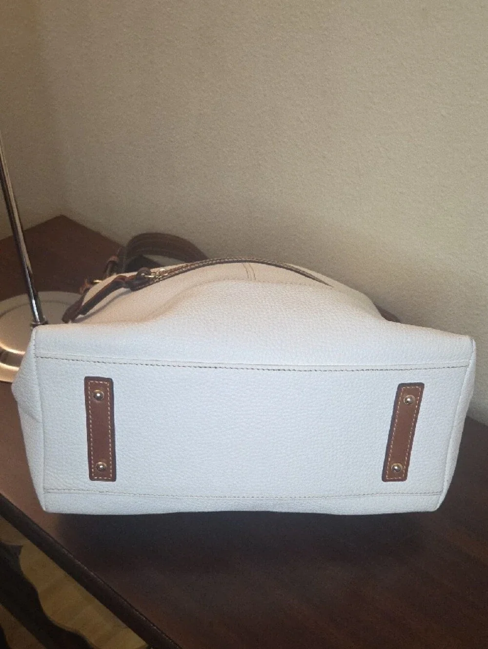 Sale! NWOT Dooney & Bourke White Pebble Leather Shoulder Bag with Brown strap. - Picture 7 of 13
